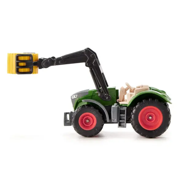 SIKU Fendt Med Balletang (Model 1539) 6